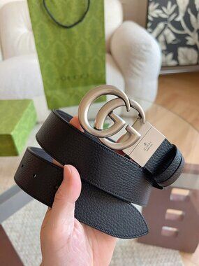 Gucci Black Pebbled Leather Belt with Silver Interlocking GG Buckle
